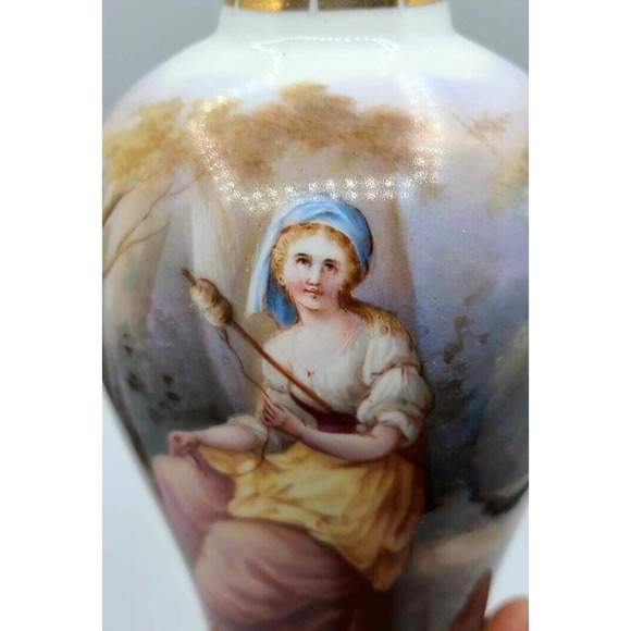 Antique Dresden Hand-Painted Pair of 7 1/4"H Vases. Work of Art. - Picture 10 of 16